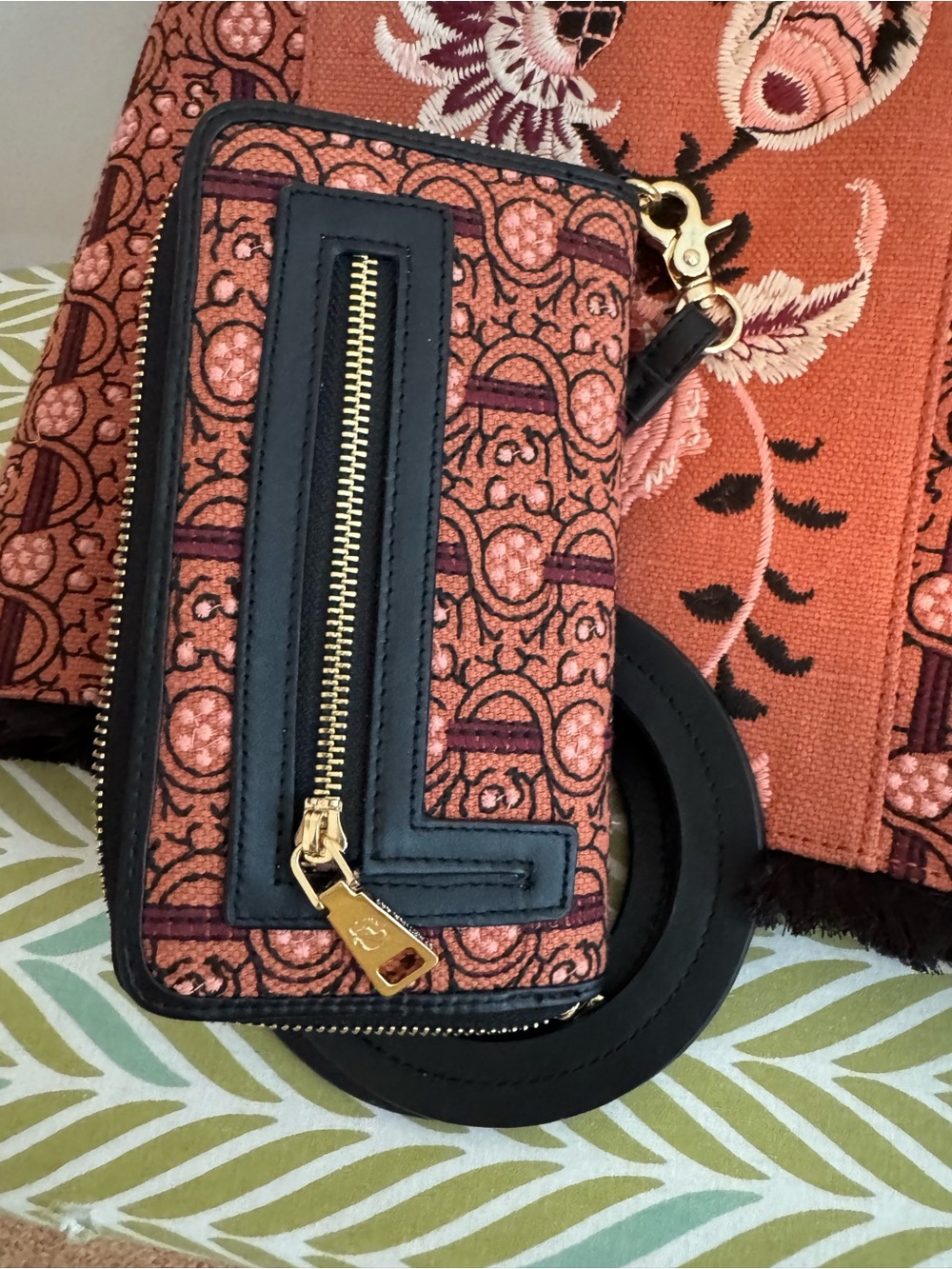 Spartina 449 Terracotta Pink Embroidered Floral Tote with Matching Zip Wallet - Picture 4 of 7
